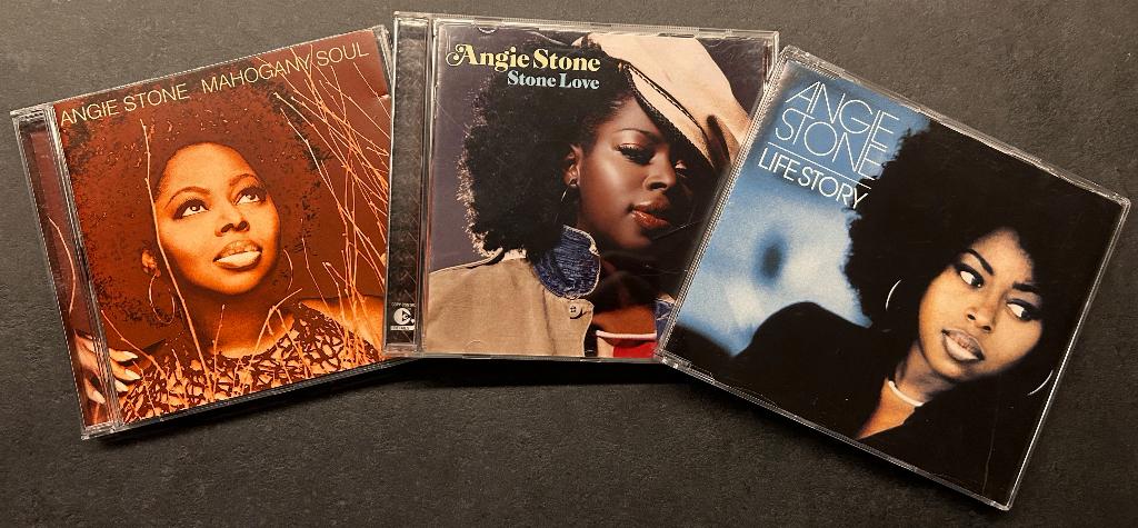 ANGIE STONE - Mahogany soul, Stone love & Life story (3 CDs), Cd's en Dvd's, Verzenden, Zo goed als nieuw