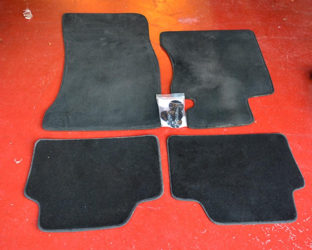 Set van 4 vloermatten BMW X913, Auto-onderdelen, Ophalen, Gebruikt, BMW