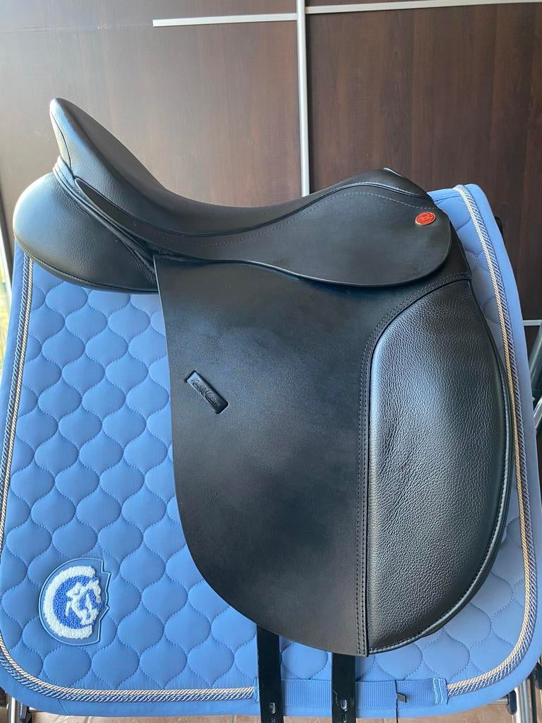 Dressuurzadel Kent en Masters 17,5 inch HDM, Enlèvement ou Envoi, Comme neuf