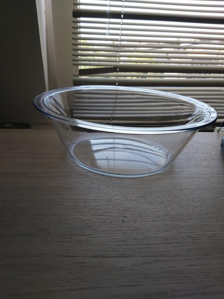 Grote ronde pyrex kom, Huis en Inrichting, Keuken | Potten en Pannen, Ophalen, Gebruikt