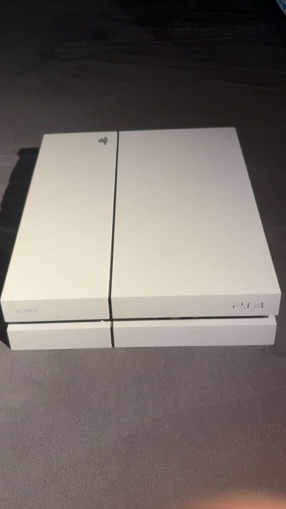 Witte ps4, Games en Spelcomputers, Ophalen, 500 GB, Zo goed als nieuw, Zonder controller