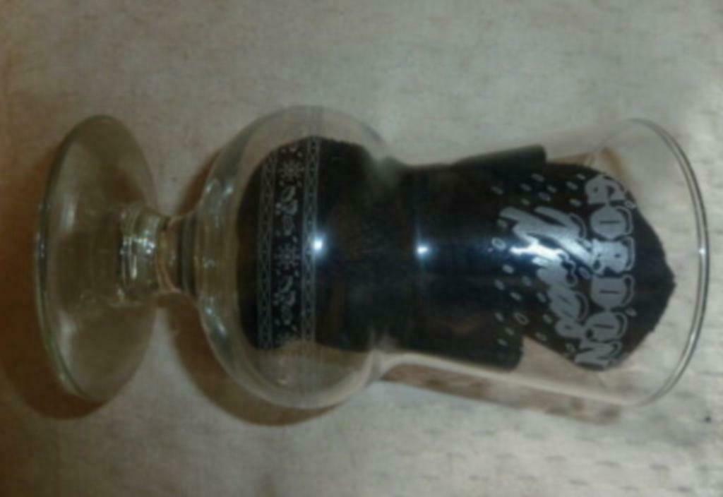 #H Bier glas GORDON XMAS " op voet " brij. Anthony Martin, Ophalen of Verzenden, Nieuw, Bierglas