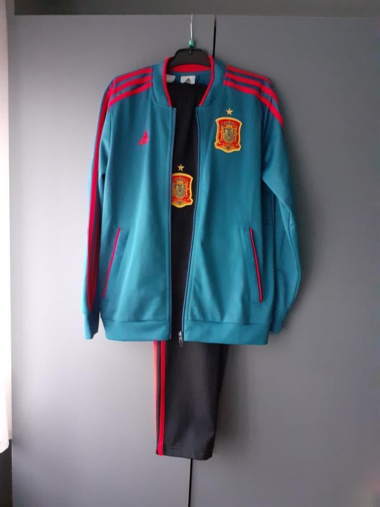 Training ADIDAS, Enlèvement, Utilisé, Vêtements de sport ou Maillots de bain, Adidas