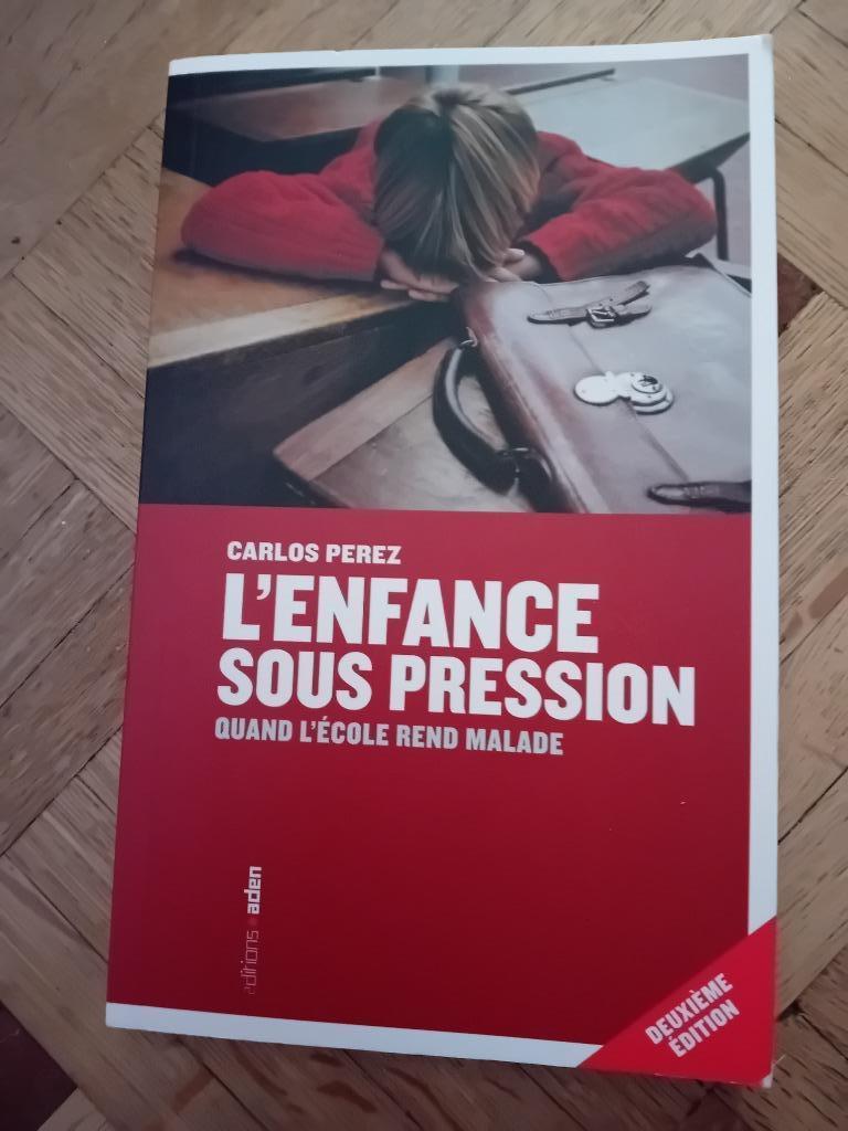 Livre l enfance sous pression Carlos peres, Enlèvement ou Envoi