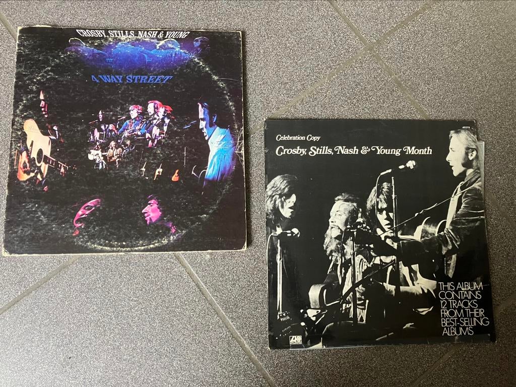Crosby Still Nash & Young . 2 Vinyls, Enlèvement, Utilisé