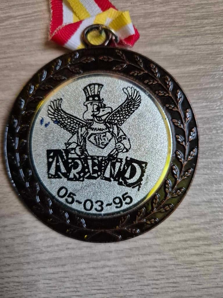 Carnaval medaille Arend carnaval 1995, Enlèvement ou Envoi