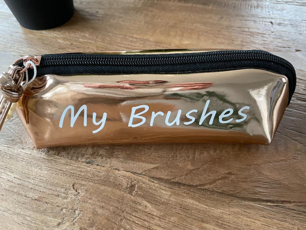 brushes zakje, Overige kleuren, Gehele gezicht, Ophalen of Verzenden, Zo goed als nieuw