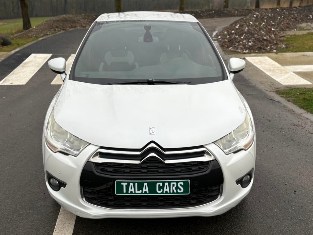 Citroën DS4 1.6 E-HDI JANTES/PANO/CARNET COMPLET/GARANTIE 12, Achat, 82 kW, Entreprise, Garantie prolongée