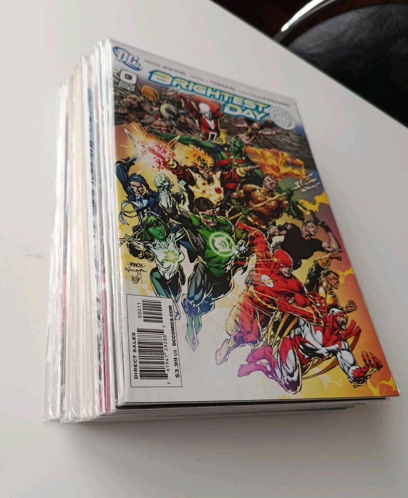 DC comics - Brightest Day #0-24 compleet, Boeken, Ophalen of Verzenden, Zo goed als nieuw