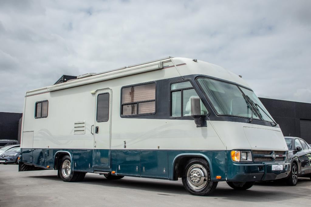 Triple E Commander A2901E CamperBus / AIRCO / ZONNEPANELEN, Caravans en Kamperen, Buscamper of Camperbus, Ringverwarming, Tot en met 2