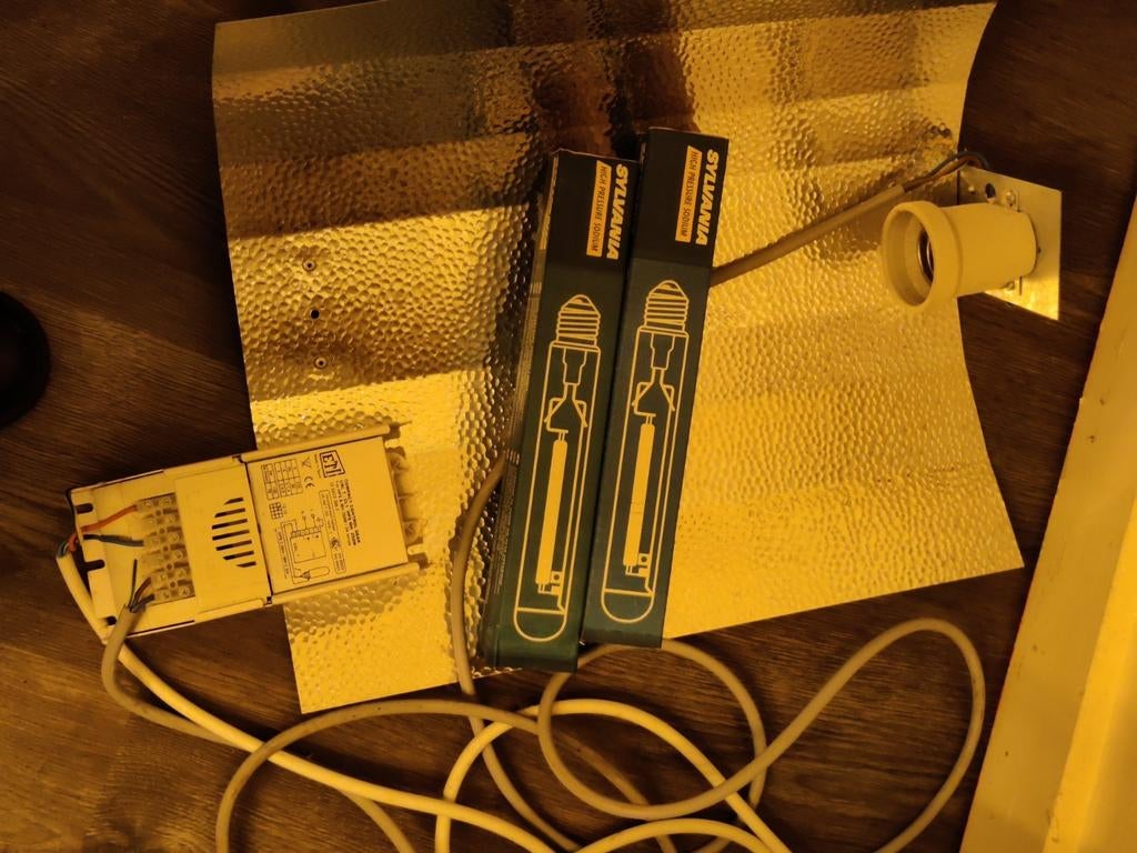 Kweek of teel sodium licht. Lampen+armatuur., Diversen, Overige Diversen, Zo goed als nieuw, Ophalen