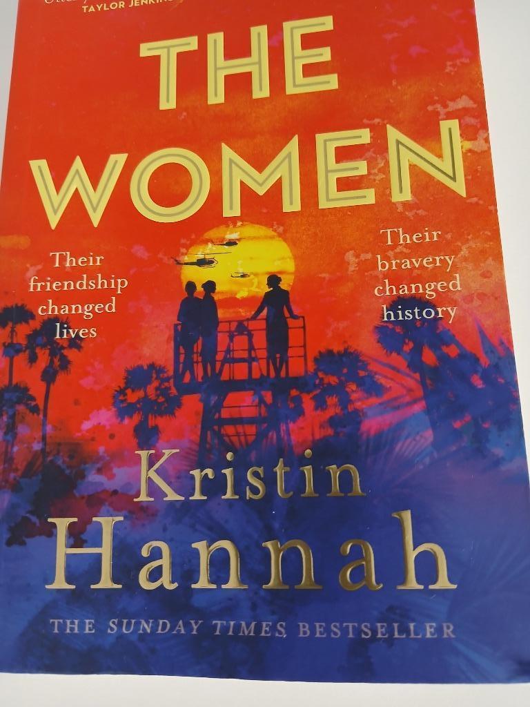 Boek the women kristin hannah, Boeken, Ophalen of Verzenden, Zo goed als nieuw, Kristin Hannah