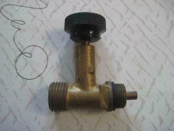 gaskraan linkse draad 19,7mm buitenkant gemeten, aan teutje, Ophalen of Verzenden, Gebruikt