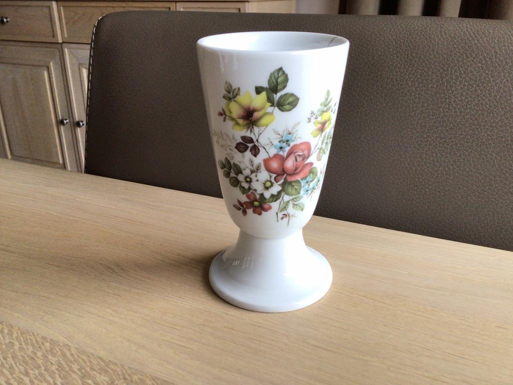 Tasse en porcelaine, Mazagran, L'hirondelle, Collections, Enlèvement ou Envoi, Comme neuf, Porcelaine