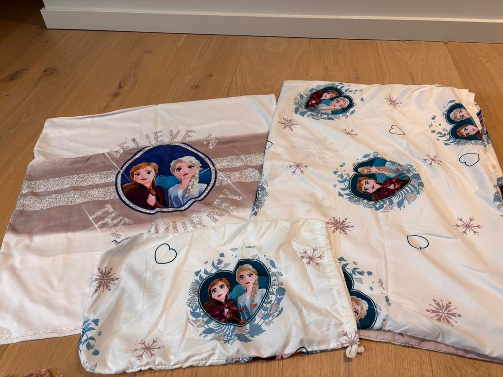 3 dekbedovertrekken kind, Kinderen en Baby's, Kinderkamer | Beddengoed, Ophalen, Zo goed als nieuw, Meisje, Dekbedovertrek