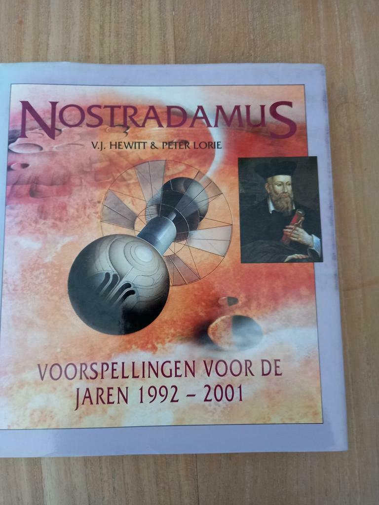 V.J. Hewitt - Nostradamus, Enlèvement ou Envoi, Comme neuf, V.J. Hewitt; P. Lorie