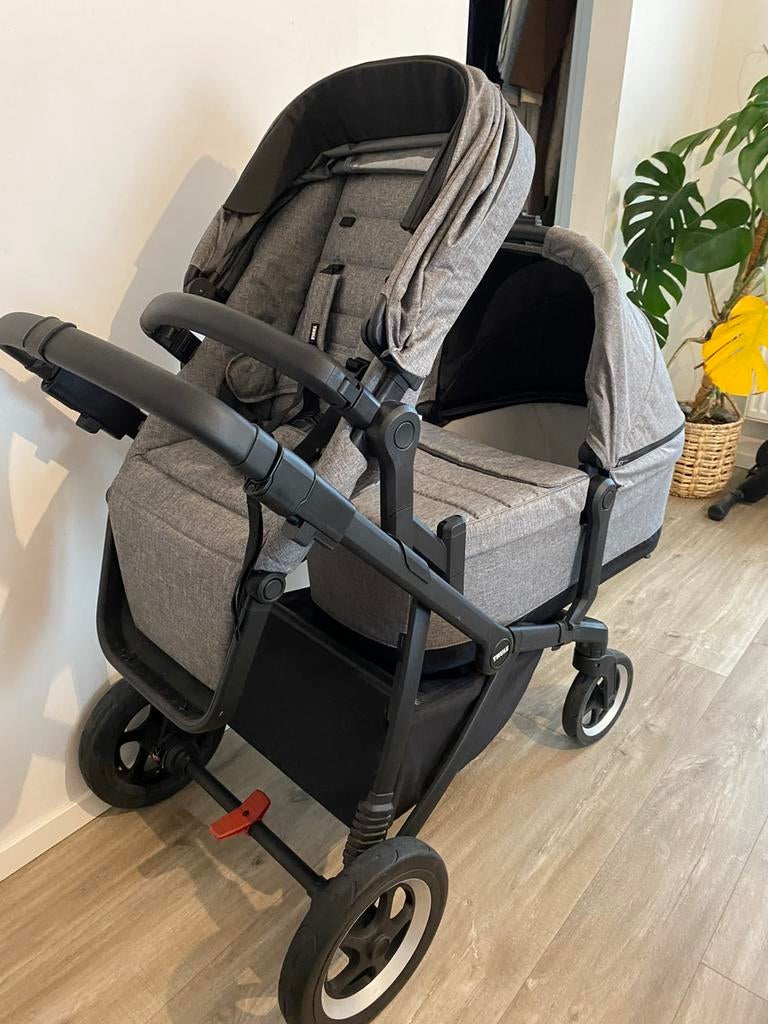 Thule Sleek Buggy avec porte-bébé, Enlèvement, Comme neuf