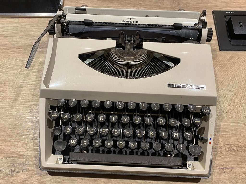 vintage typemachine Adler Tippa S - goede conditie, Diversen, Typemachines, Ophalen, Gebruikt