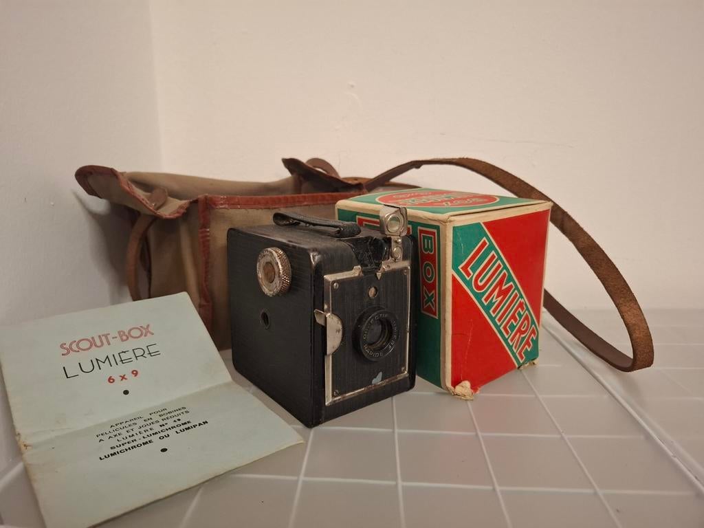 Appareil photo vintage Lumière Scout-Box 6x9, Collections, Appareils photo & Matériel cinématographique, Appareils photo, 1940 à 1960