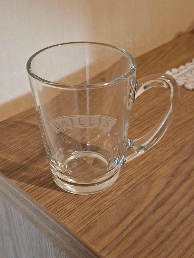 glazen Baileys Irish Cream koffiemok, Ophalen of Verzenden, Zo goed als nieuw, Glas, Kop(pen) en/of Schotel(s)