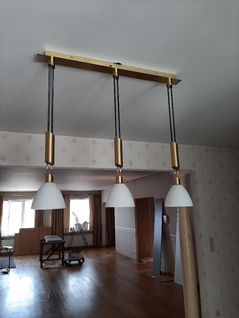 Luster in koper met drie glazen kappen., Maison & Meubles, Lampes | Suspensions, Utilisé, Verre, Métal, Enlèvement