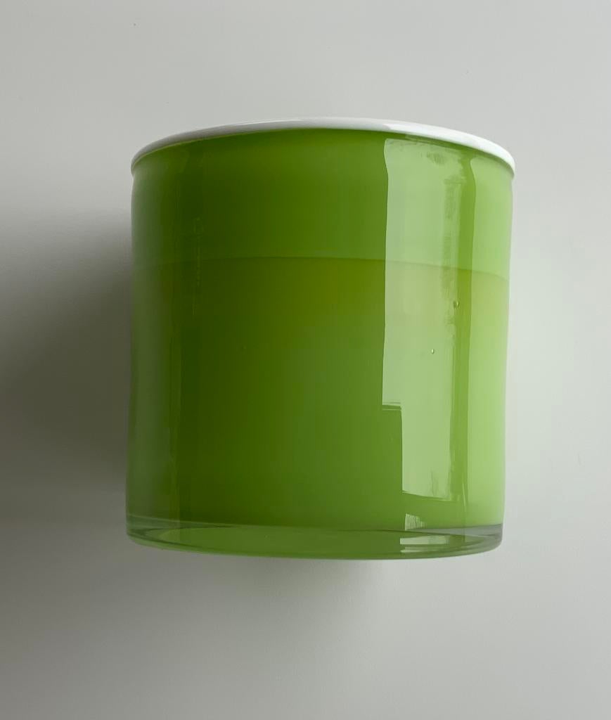Petit pot de fleurs en verre vert avec bord blanc 8,5 cm, Enlèvement, Comme neuf