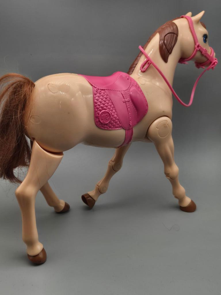 Petite voiture Barbie, cheval, sirène, etc., Enlèvement ou Envoi, Comme neuf, Barbie