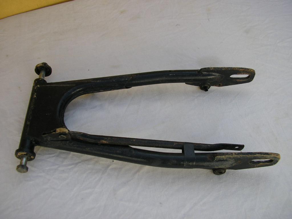 BRAS OSCILLANT ARRIERE HONDA CJ 250 T, Motoren, Ophalen, Gebruikt