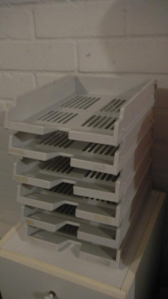 klasseerrekjes, Huis en Inrichting, Bureaus, Ophalen, Gebruikt