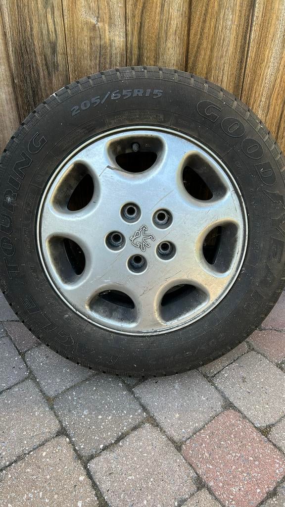 Peugeot velg, 15 pouces, Pneus et Jantes, Véhicule de tourisme, Pneus été