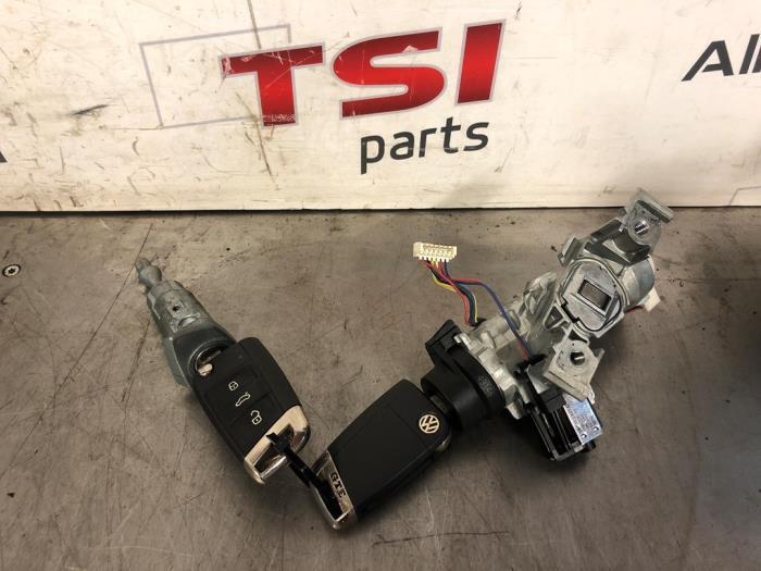 Slotenset van een Volkswagen Golf, Auto-onderdelen, Carrosserie, Volkswagen, Gebruikt, 3 maanden garantie, Ophalen of Verzenden