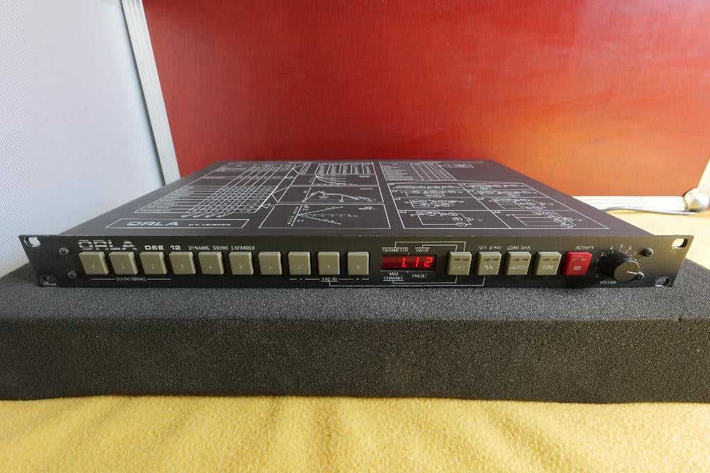 Orla DSE 12 - Super Rare Vintage FM Synth with 12 Voices, Musique & Instruments, Autres marques, Autres nombres, Utilisé, Avec connexion MIDI
