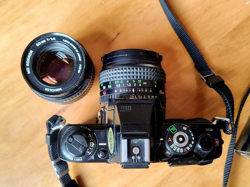 Minolta X700 met 28mm f2.8 en 50mm f1.4 en macro balg, Ophalen, Gebruikt, Spiegelreflex, Minolta