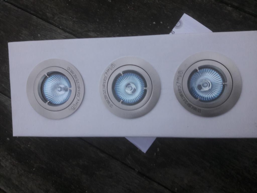 3 spots encastrables Xénon 35W 460 lumens avec tous les acce, Neuf, Enlèvement ou Envoi, Spot encastrable ou Spot mural, Encastré(e)
