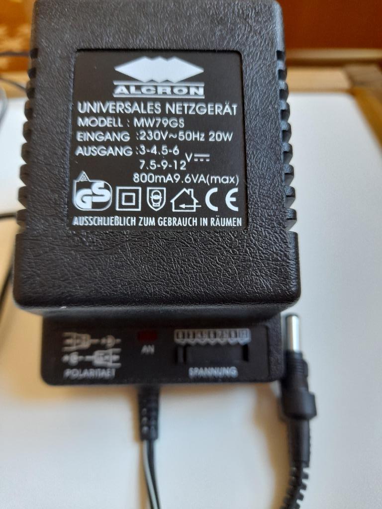 ALCRON universele 20W transformator, dimbaar van 3V tot 12, Doe-het-zelf en Bouw, Ophalen of Verzenden, Zo goed als nieuw, Overige typen