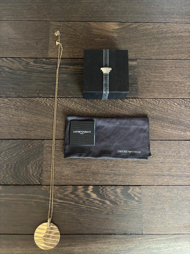 Emporio Armani halsketting, Overige materialen, Ophalen of Verzenden, Zo goed als nieuw, Met edelsteen