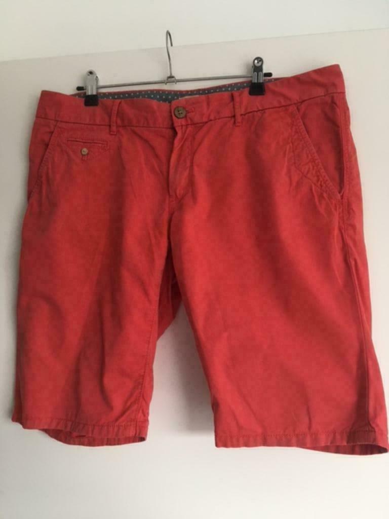 Tommy Hilfiger - Short dames - maat 32, Kleding | Dames, Tommy Hilfiger, Ophalen of Verzenden, Zo goed als nieuw, Rood