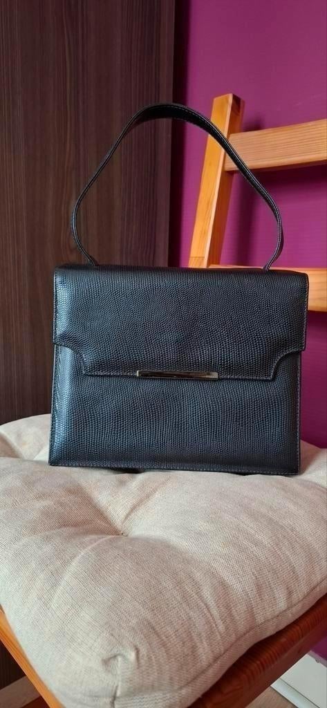 Mooie lederen handtas, perfecte staat,retro stijl, Handtassen en Accessoires, Tassen | Damestassen, Ophalen of Verzenden, Zo goed als nieuw