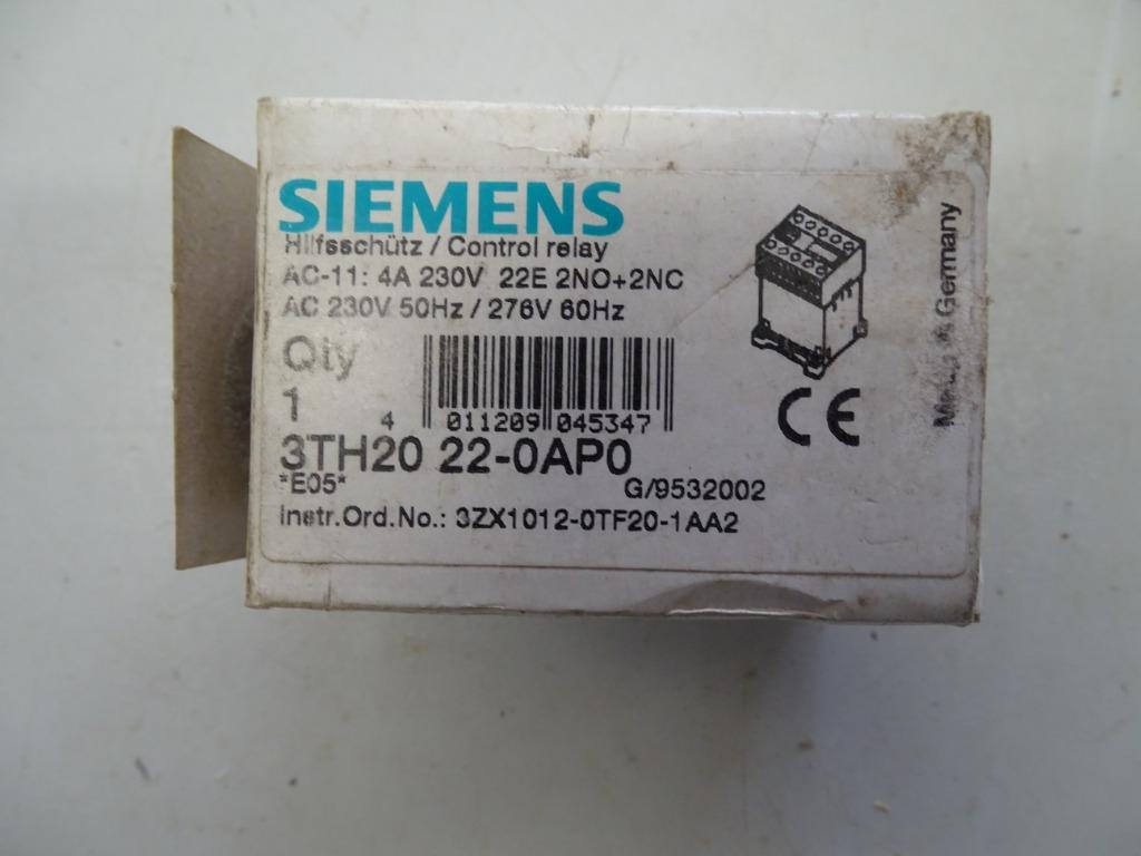 2 Siemens hulprelais 230Vac en 24Vac, Ophalen of Verzenden, Nieuw