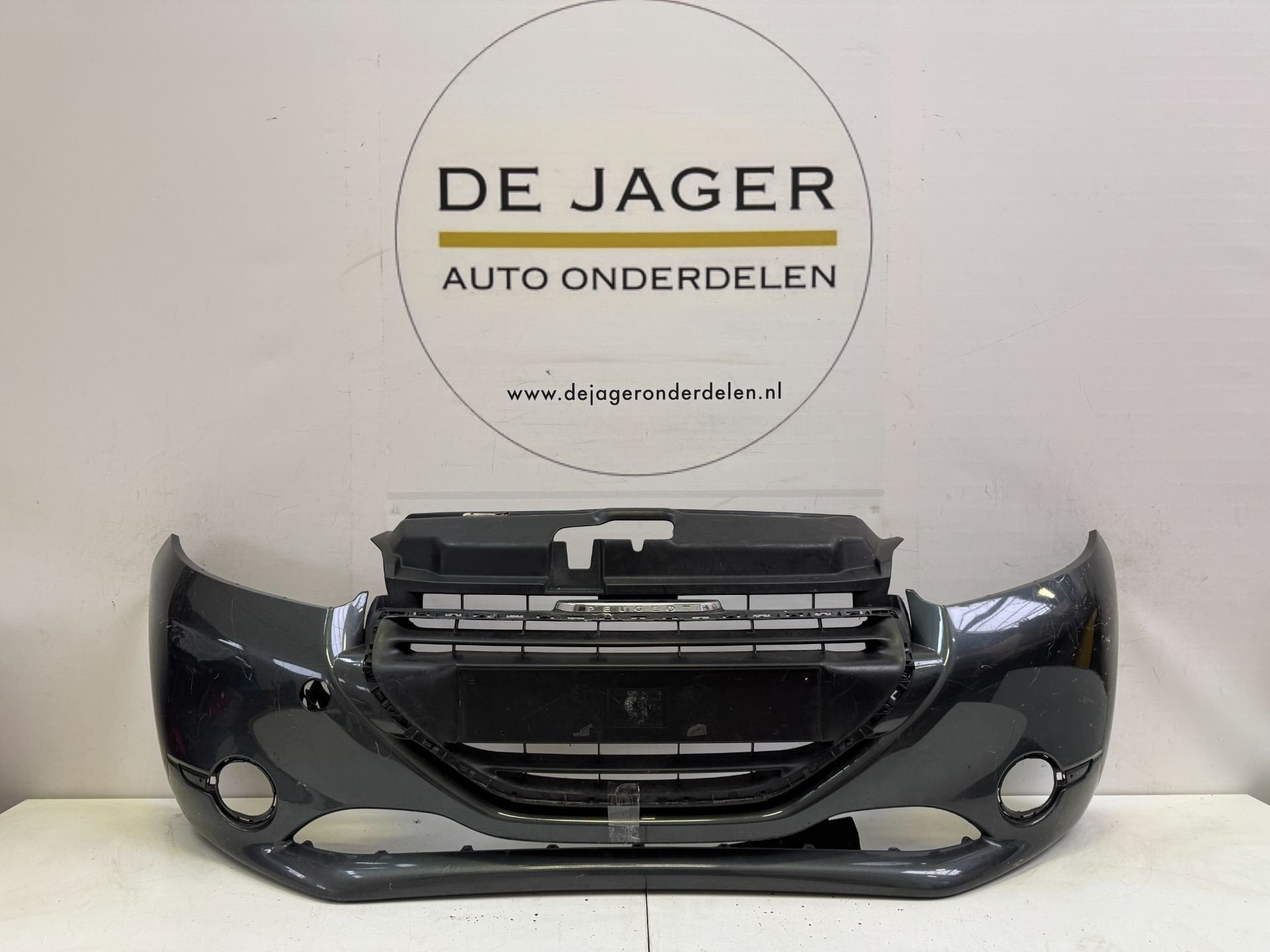 PEUGEOT 208 FACELIFT VOORBUMPER BUMPER 1613478880 9810513777, Taurusavenue 1
2132 LS  Hoofddorp, NL, Gebruikt, Contact.group@renault.com