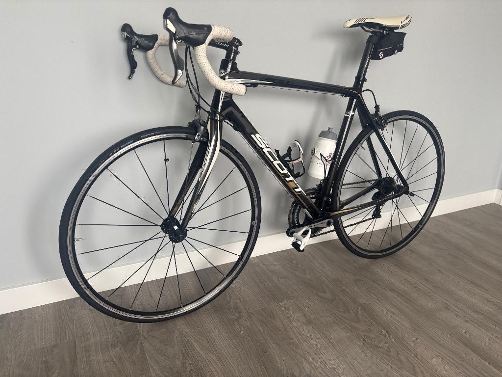 koers racefiets scott full carbon met alles van dura ace, Ophalen, 28 inch, Zo goed als nieuw, 15 tot 20 versnellingen