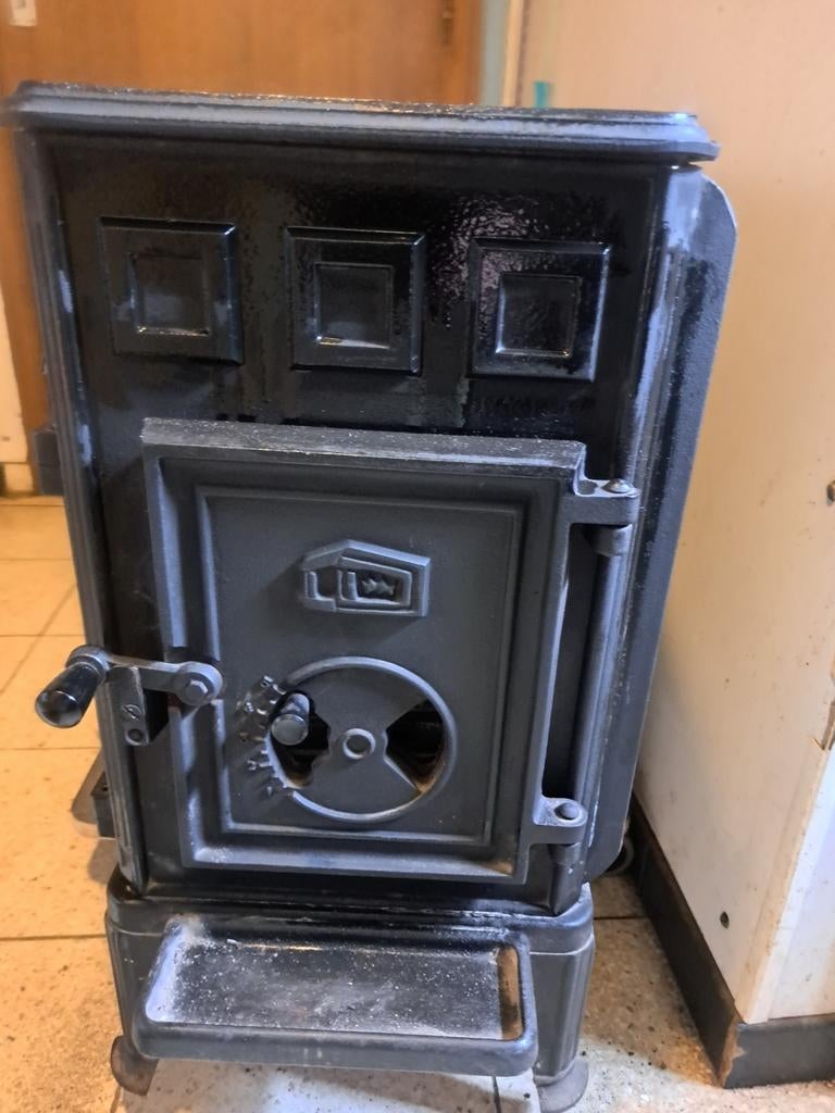 Foyer bois Dovre fonte, Huis en Inrichting, Kachels, Ophalen