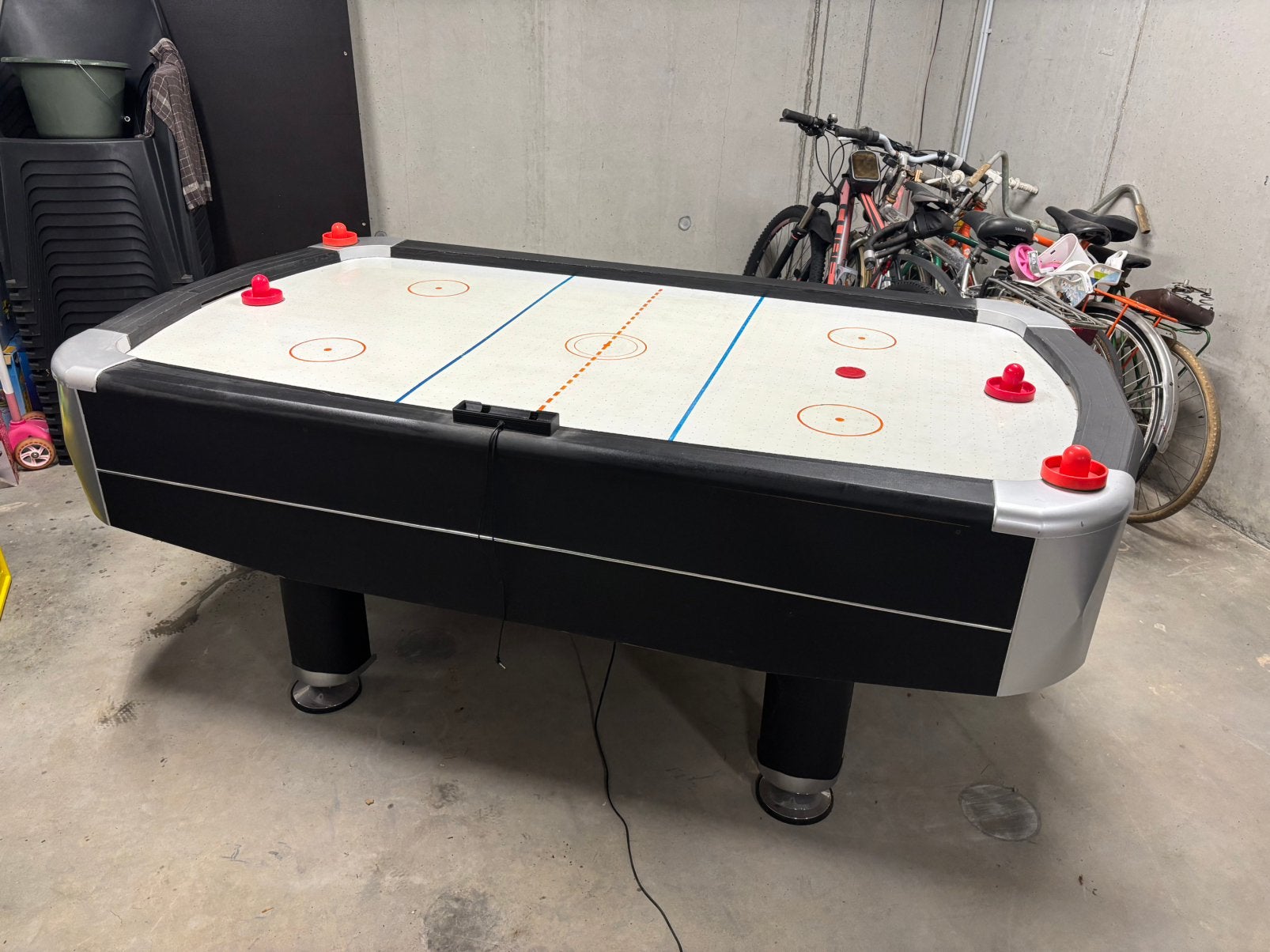 Airhockey tafel, Ophalen, Gebruikt