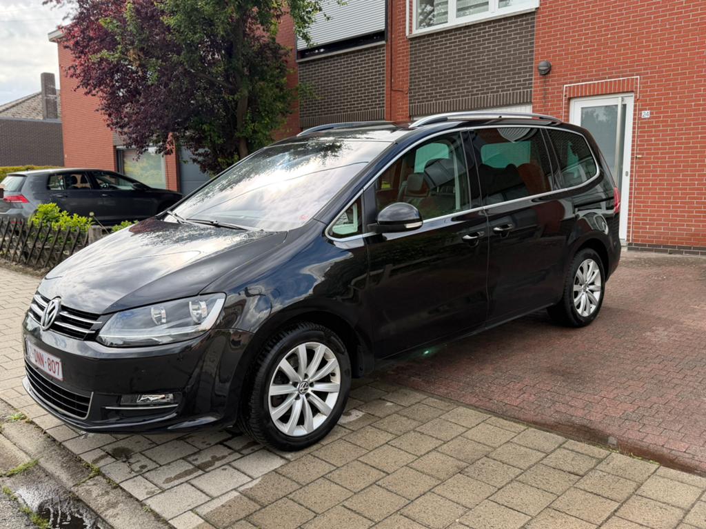 Sharan high line 2L automaat DSG, Auto's, Volkswagen, Automaat, Euro 5, Zwart, Leder