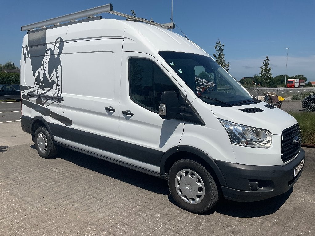 Ford transit 170 Pk, Auto's, Bestelwagens en Lichte vracht, Stof, Euro 6, 4 cilinders, 2800 kg