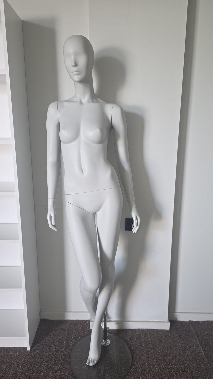 Dames etalagepop / mannequin wit – goede staat, Enlèvement, Comme neuf