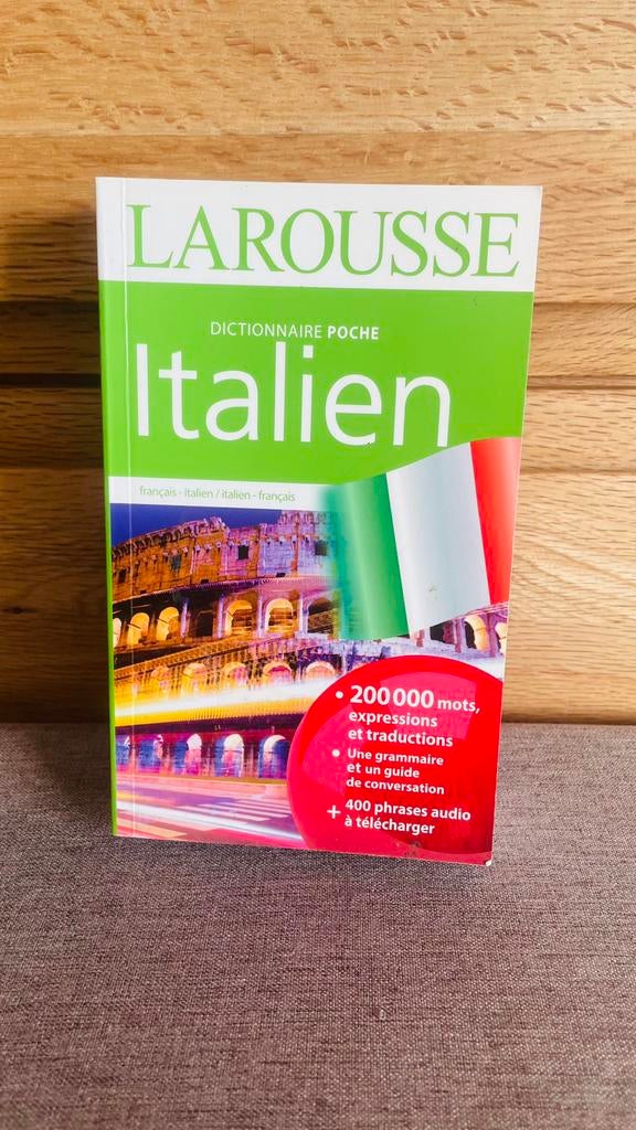 Dictionnaire de poche Larousse Italien-Français comme neuf, Livres, Dictionnaires, Comme neuf, Italien, Autres éditeurs, Enlèvement ou Envoi