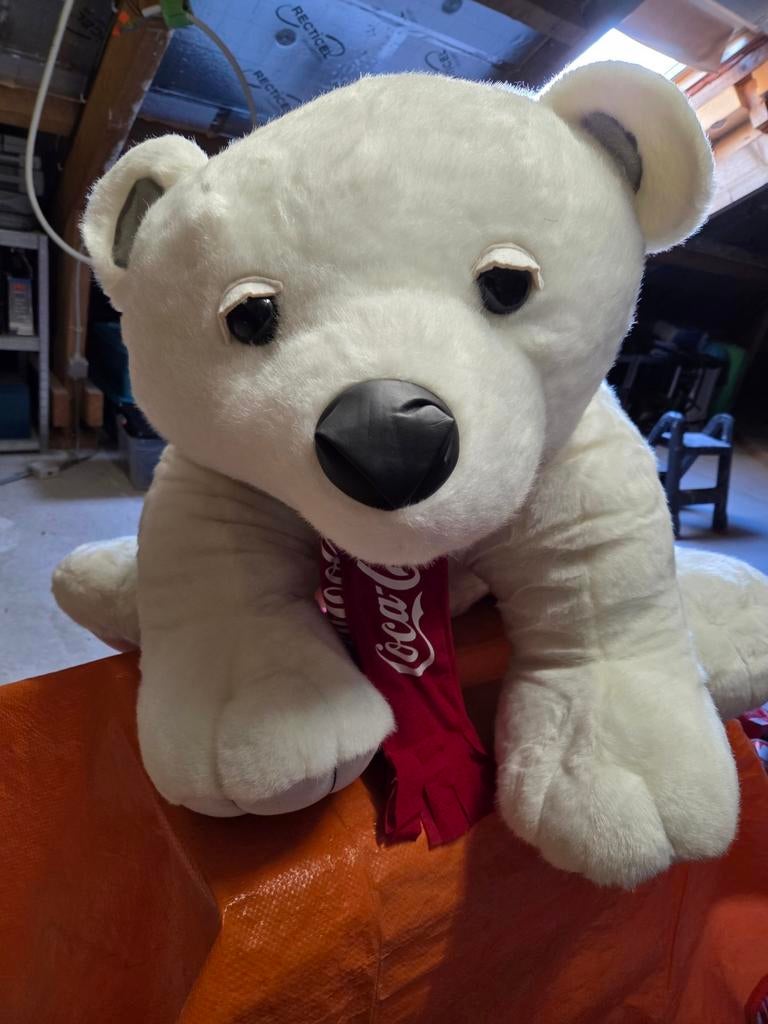 Collector item polar bear coca cola, Kinderen en Baby's, Speelgoed | Knuffels en Pluche, Ophalen of Verzenden, Wit