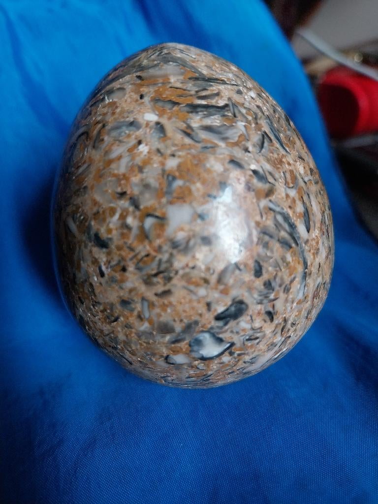 TRES RARE VINTAGE OEUF POLI EN JASPE MARIN  DE 247 GRAMMES, Enlèvement ou Envoi, Fossile