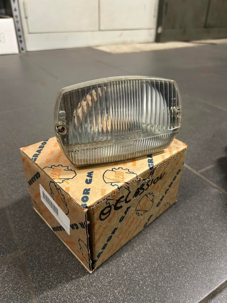 Phare avant d’occasion vespa 50 special, Enlèvement ou Envoi, Utilisé, Pièces Oldtimer ou Ancêtre